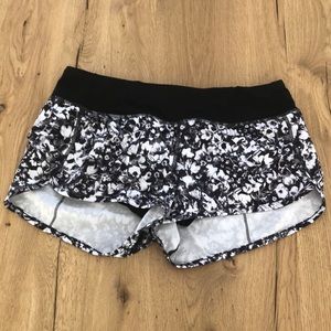Lululemon Speed short with built in liner